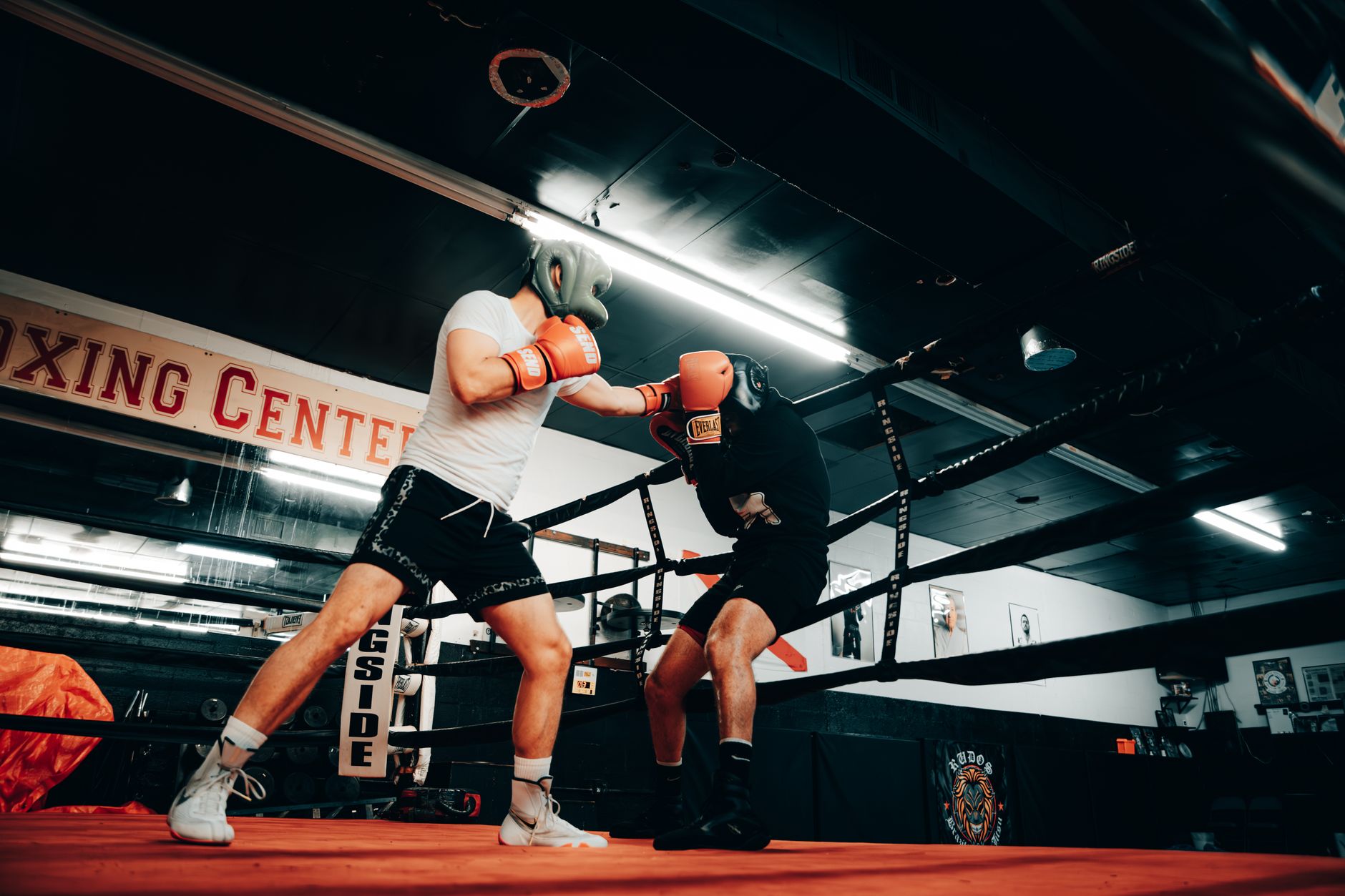 Polideportivo Municipal Yuncos — sala de boxeo y fitness en Yuncos, Toledo